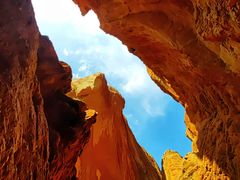 -天山神秘大峡谷