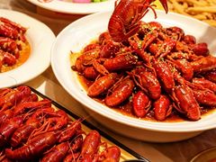 -肥肥虾庄·金牌油焖大虾(汉街SKP店)