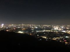 -紫金山山顶公园