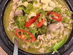 鲜花椒莴笋肥牛煲-四海酒家生态粤菜