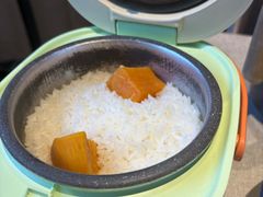 -有红鸡毛店·川菜(建设路店)