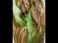 麻辣肥肠面-天府面庄(天平路店)