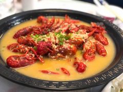蒜香味小龙虾-金陵暴走小龙虾·迷踪蟹(凯德MALL店)