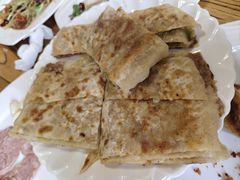 -溢心园香河肉饼总店