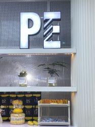 -PE SALON 