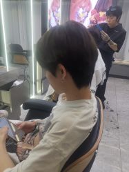 -藤野造型烫发染发