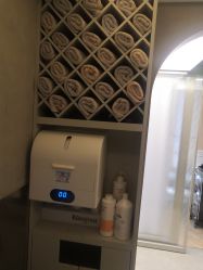 -变画·发型STUDIO