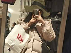 -优衣库(北京万柳华联购物中心店)