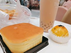 蛋黄酥-鲍师傅糕点(国金街店)