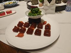 -九间堂珑悦·湖畔餐厅