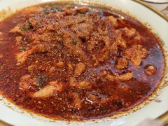 水煮肉片-川人川菜馆·小龙虾·鲜虾现做(黄山路店)