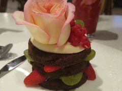 鲜花浆果裸蛋糕-随心小姐