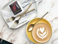 -UNI UNI(环亚凯瑟琳店)