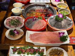 -城墙拐拐火锅(三峡广场黑金冠店)