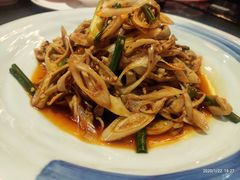 -铜锣湾·有麝自然香(渝北财富中心店)