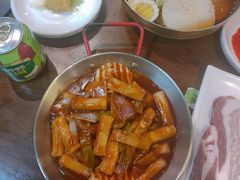 辣炒年糕-·缸桶屋·韩式牛肋条自助烤肉(西湖D11店)