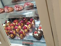 -HOT CRUSH趁热集合·现烤面包(上海环球港店)