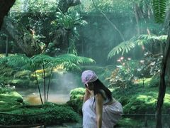 -Chom Cafe and Restaurant