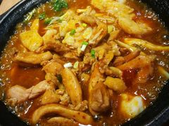 -囍筷乐喜辣屋小鸡小鱼石锅煲(万达店)