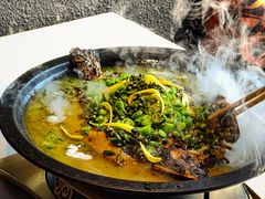 -鸣记脆皮烤鱼·海鲜烤鱼(三八广场店)