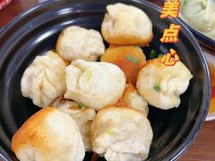 特色葱煎包-赵宝美煎包店