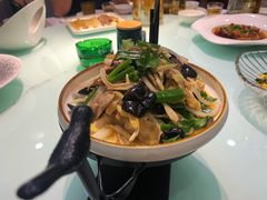 -清真·胖妈妈手抓餐厅(定西路长城宾馆店)