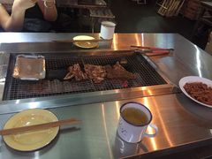 -马路牙子地桌烤肉(工体店)