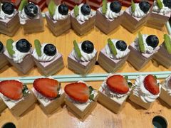 -领鲜活海鲜榴莲自助火锅(东门店)