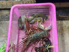 -班赞海鲜市场胖阿姨加工点