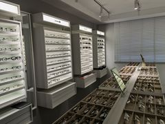 -目艮眼镜SHOWROOM(品牌集合店)