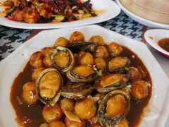 小土豆烧小鲍鱼-老虎滩船说·海胆水饺·大连海鲜(老虎滩店)