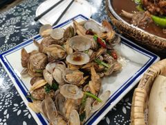 -八两八金·莱芜特色炒鸡(市南漳浦路店)