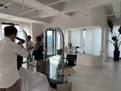 -Hello Lady发型设计