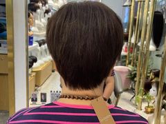 -LAQUEEN 时尚健康假发(万象城总店)