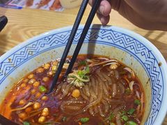 -魔都三兄弟酸辣粉·蘸卤炸串(虹桥万科店)