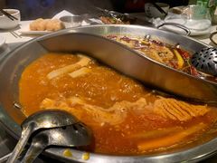 番茄鸳鸯锅-皇城霸火锅(铜锣湾店)