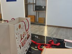 -聚云奢二手奢侈品黄金手表包包回收·中古店(中福城店)