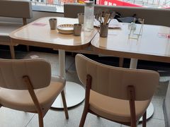 -必胜客(璞丽中心店)