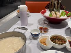 -红鼎豆捞·专注品质海鲜20年(宝丰路店)