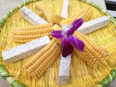 -墨脱石锅椰子鸡•香草鸭•东山羊(大东海店)