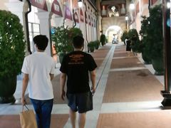 -佛罗伦萨小镇广佛名品奥特莱斯(疏港路店)