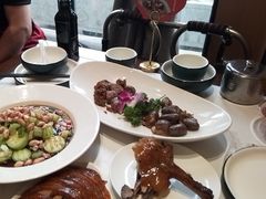 -梅利汴京烤鸭•开封豫菜地标店(东大街店)