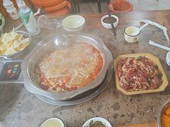 -黄利砖万峰林布依特色酸笋牛肉馆
