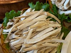 -菌海森林·非遗野生菌火锅(西山区滇池路摩根道店)