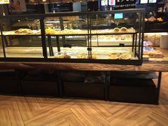 面包甜点陈列柜-华丰贺氏(营迹店)