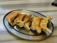 鲜肉韭菜煎饺-芬芳甜品(同福路店)