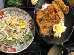 照烧鸡排饭和牛肉-左舞和风屋便当(金地店)