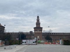 -斯福尔扎古堡