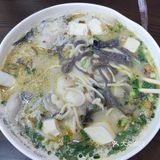 店里还酸菜鱼饭,小吃喝奶茶