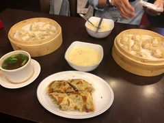 -高雄杨宝宝锅贴